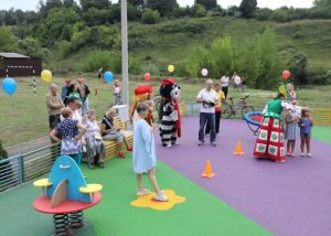 Реализация ещё девяти детских игровых площадок планируется до конца августа