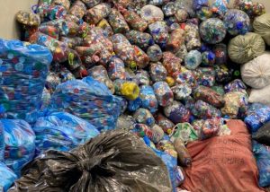 В Раменском округе продолжается сбор «Добрых крышечек»