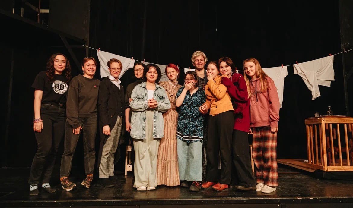 Молодежный театр «Первопроходцы» показали спектакль московским школьникам