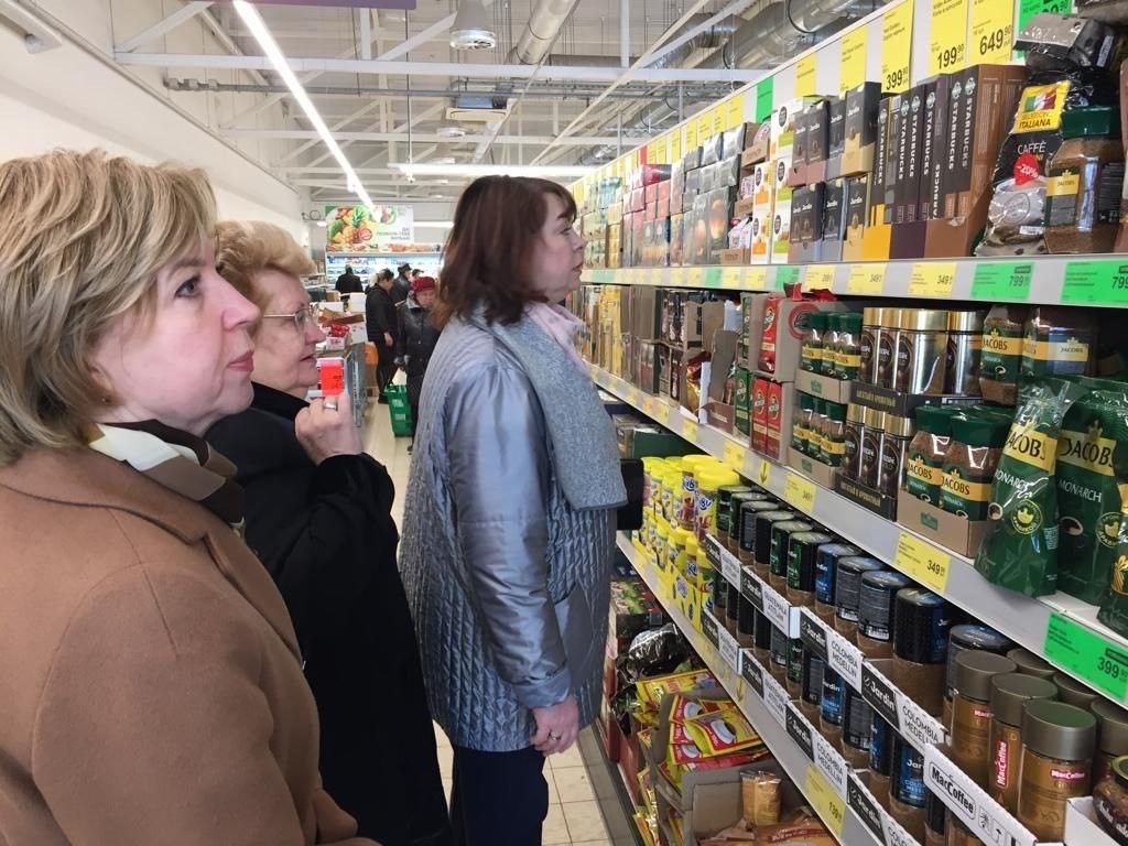В Раменском провели мониторинг цен по основным видам продукции