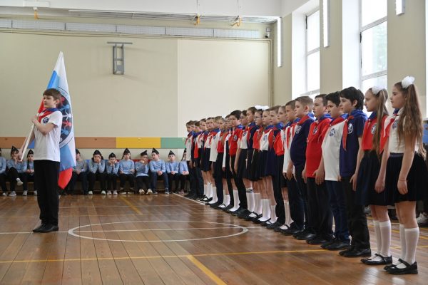 В Ильинской школе прошел смотр строя и песни