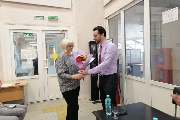 Сотрудников Раменского Центра занятости поздравили с профессиональным праздником
