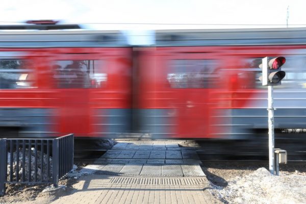 В Раменском округе на постоянной основе проходят рейды по профилактике травматизма на железной дороге