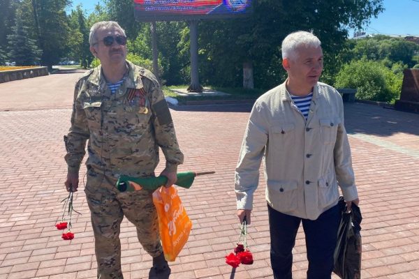 Раменские партийцы возложили цветы в честь Дня ветеранов боевых действий