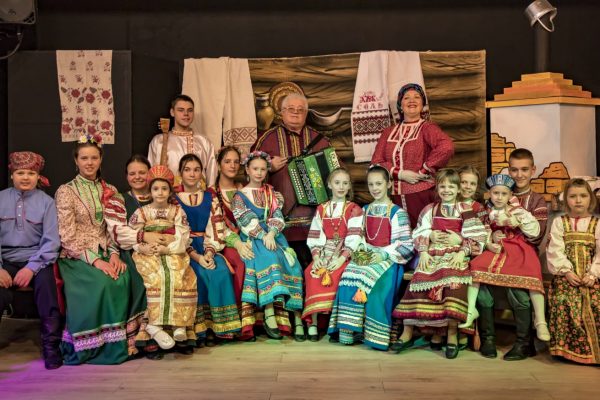 Образцовый коллектива «Фольклорный ансамбль «Затейники» отметит 20-летие на большой сцене