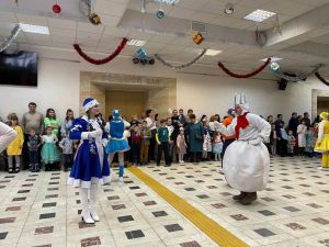 Елка главы состоялась в ДК Воровского 24 декабря