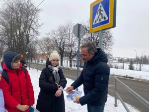 Госавтоинспекторы и сотрудники Рамавтодора провели информационное мероприятие «Засветись!»