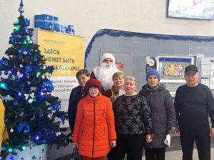 Дед Мороз поздравил пассажиров на автовокзале г. Раменское