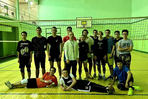 Раменские студенты выиграли товарищескую встречу по волейболу