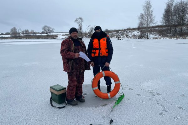 Что взять с собой на зимнюю рыбалку для собственной безопасности?