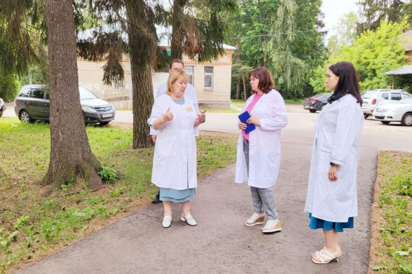 Работу отделения гастроэнтерологического звена проверили Анна Захарова и Нина Широкова